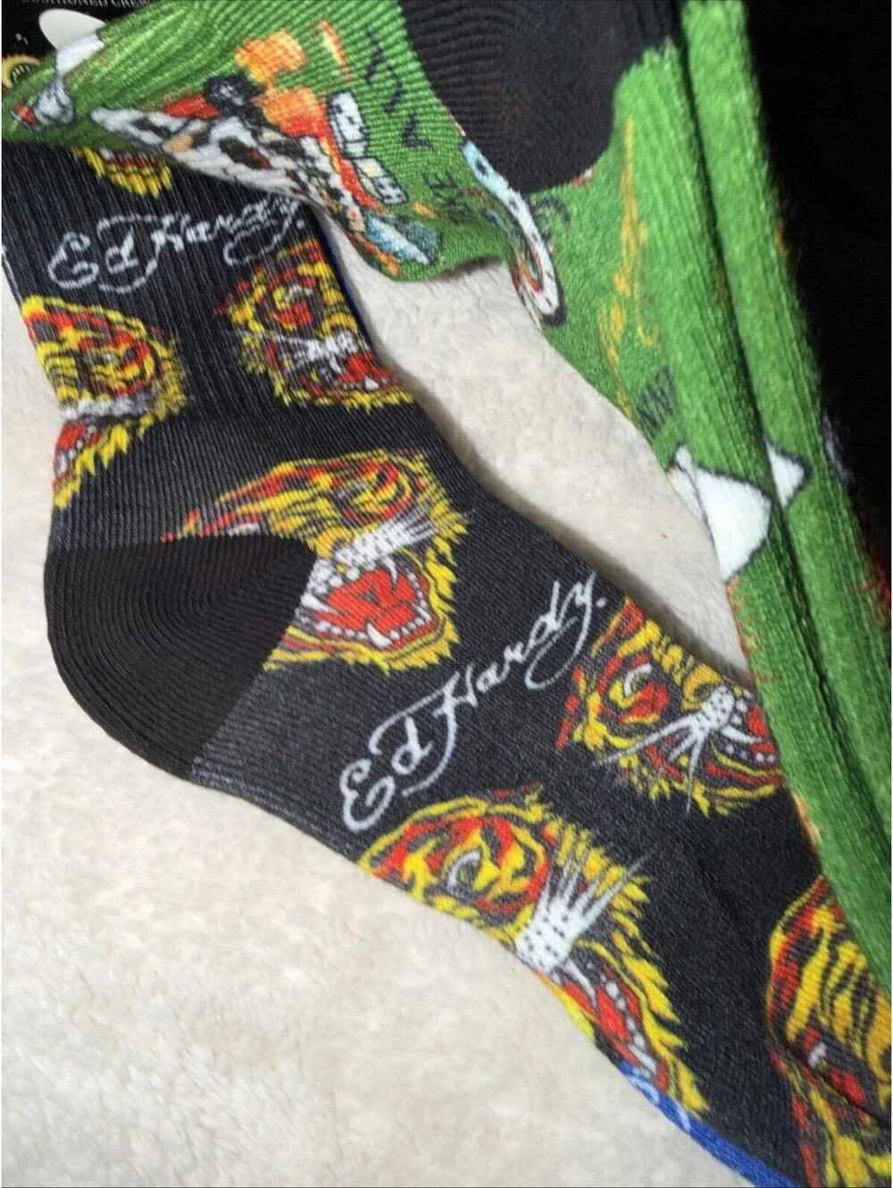 Ed Hardy Gambling Skull Mens 3 Pair Cushioned Crew Socks Green /Black/blue